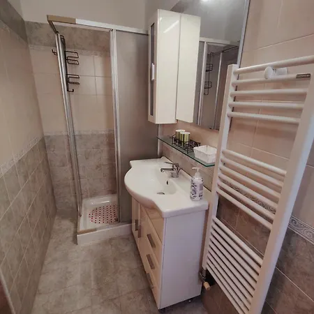 Gasthuis Sari Evi 4*